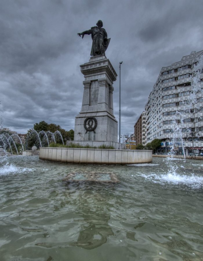 Plaza de Guzman el Bueno